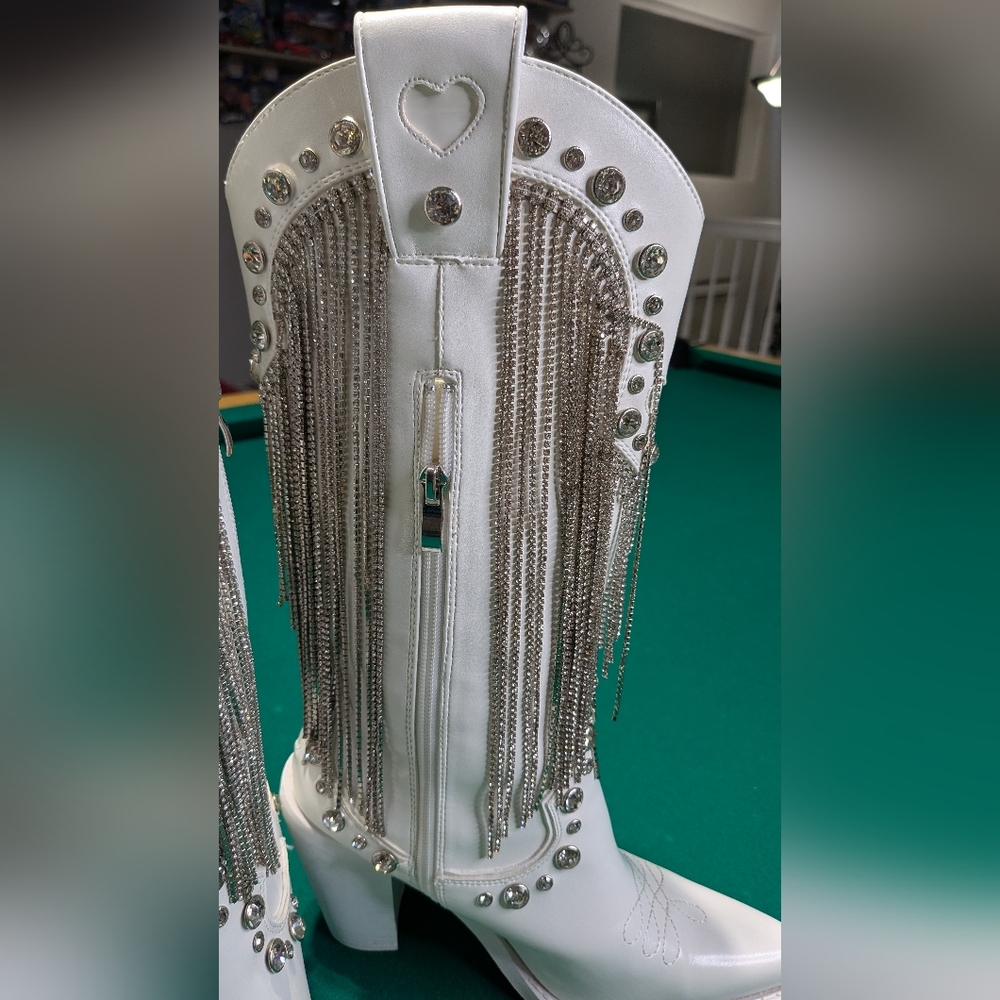 White Fringe Western Boots - Picture 10 of 12